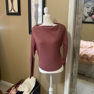 We the Free Mauve wide neck top with thumbholes❤️